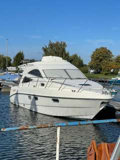 Sealine F34 Flybridge