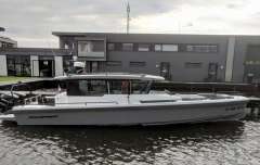 Axopar 37 Cabin Motoryacht