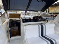 Fairline Carrera 24 –