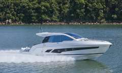 Schaefer 380 Bateau à cabine