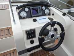 Quicksilver Activ 645 Cabin