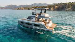 Aventura 37 Explorer Fly-Bridge Motorkatamaran