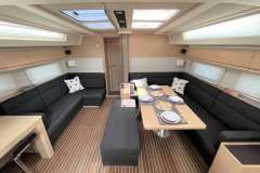 Hanse 548