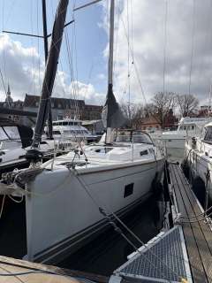 Hanse 418