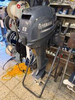 Yamaha 8pk Outboard motor