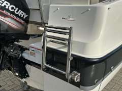 Quicksilver 455 cabin