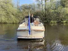 Intercruiser 27 Cabin