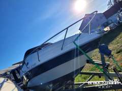 Bayside 225 Weekender Deluxe Motoryat