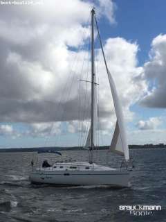 Beneteau Oceanis 300 Yacht à voile