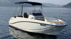 Quicksilver Activ 555 Open Center console