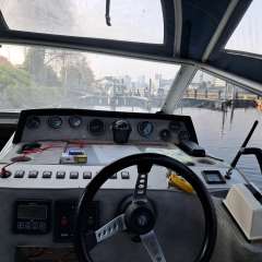 Draco Motorboot Bateau à cabine