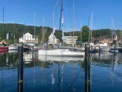 Green Marine Class 40