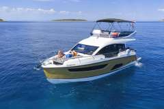 Sealine F430 Flybridge