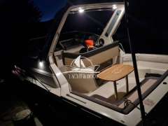 Cruiser Yachts 3270 Esprit