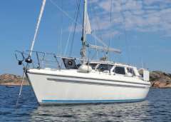 Marine Projects ECLIPSE 33 (Moody)