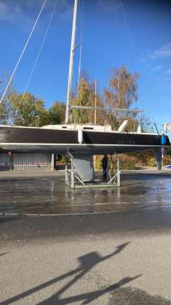 J Boats J105