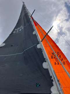 J Boats J105