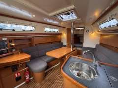Hanse 325