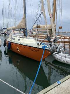 Asmus Hanseat 70B