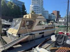 Chris Craft 33 Express Flybridge