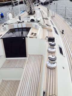 Sweden Yachts 390