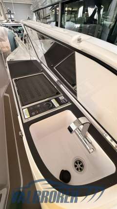 Axopar 45 Cross Cabin