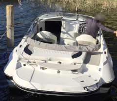 Stingray 208 CR Cabin