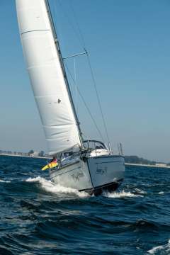 Bavaria 37-2