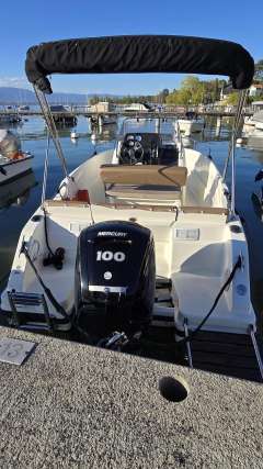 Quicksilver 505 Activ Open Center Console