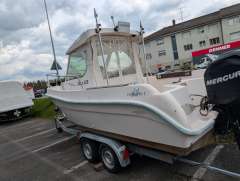 Fibresport Ocre 575 Barca da pesca