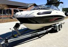 Bayliner VR5 Cuddy Cabin