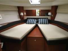 Jeanneau NC14 with new engines