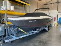 Sea Ray SPX 230