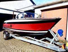 Mahagoni Boot