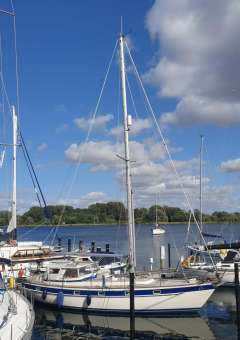 Hallberg-Rassy 38