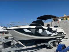 Quicksilver 605 Sundeck