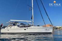 Hunter Marine 50 Center Cockpit