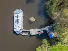 Floating Home im Zentrum von Stade