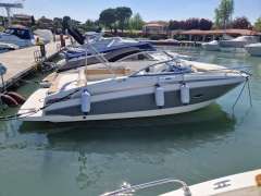 Bayliner Cuddy 742