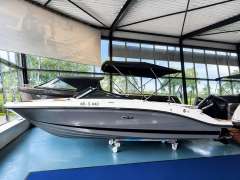 Sea Ray 210 SPX Outboard Bateau de sport