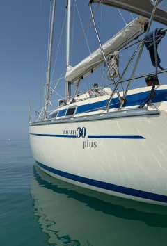 Bavaria 30 plus