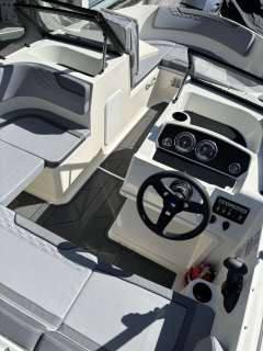 Bayliner M17 Element