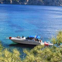Sea Ray 400 sport cruiser