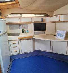 Sea Ray 400 sport cruiser