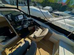 Quicksilver ACTIV 555 CABIN