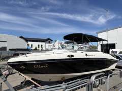 Rinker 246 Captiva CC Sportski brod