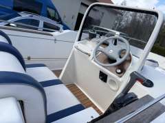 Quicksilver Commander 500