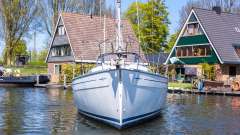Bavaria 35