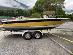 Correct Craft Barefoot Sport boat