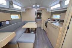 Beneteau Oceanis 38
